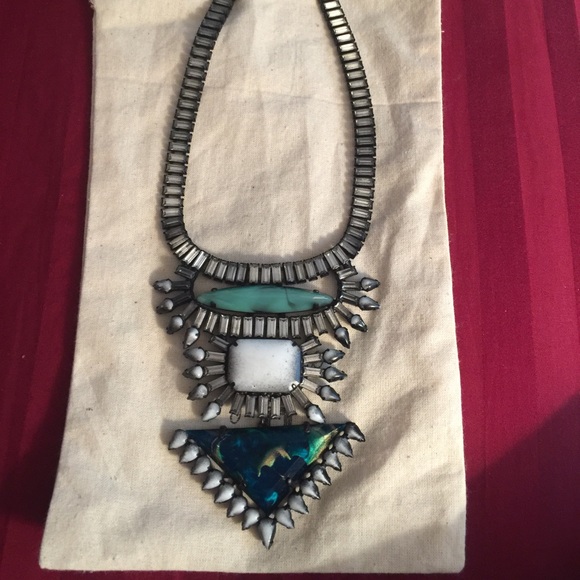DANNIJO Jewelry - Dannijo Bib Necklace NWOT