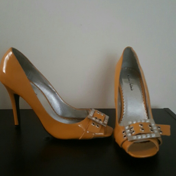 Yellow peep toe heels