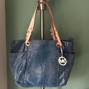 Michael Kors tote