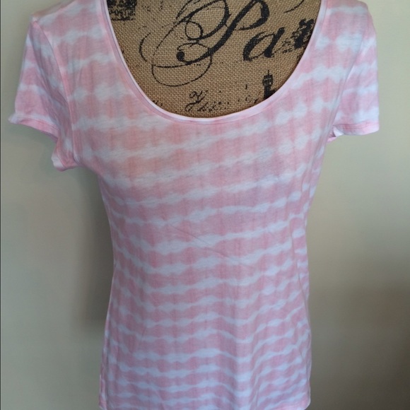LOFT Tops - LOFT light pink & white soft knit top