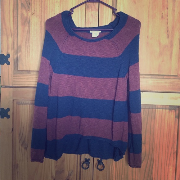 Sweater - Picture 1 of 1