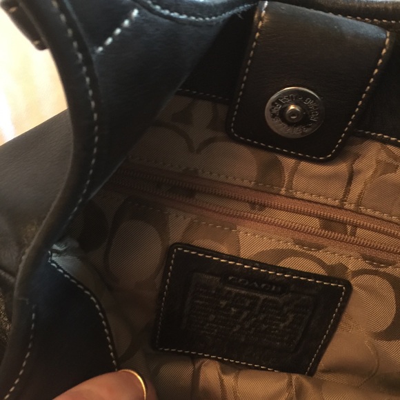 Shoes & Purses - Picture 4 of 4