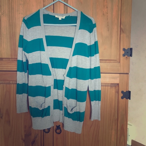 Cardigan - Picture 1 of 1