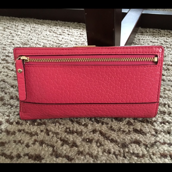 Kate Spade Pink Southport Wallet - Picture 2 of 4