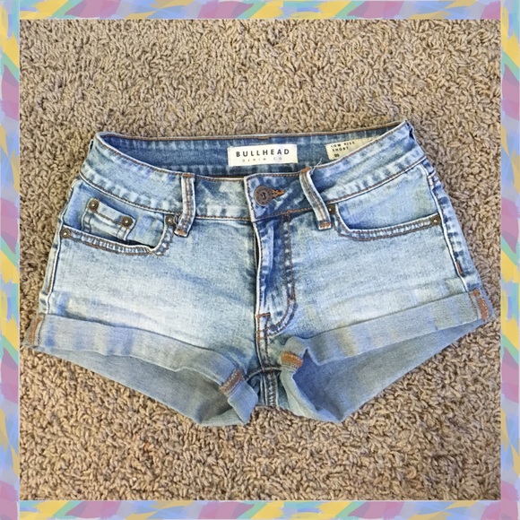 Bullhead Low Rise Shorts 🌞