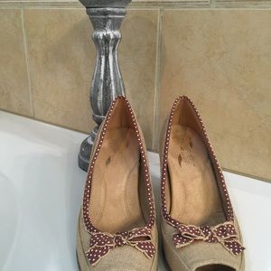 Beautiful Linen heels