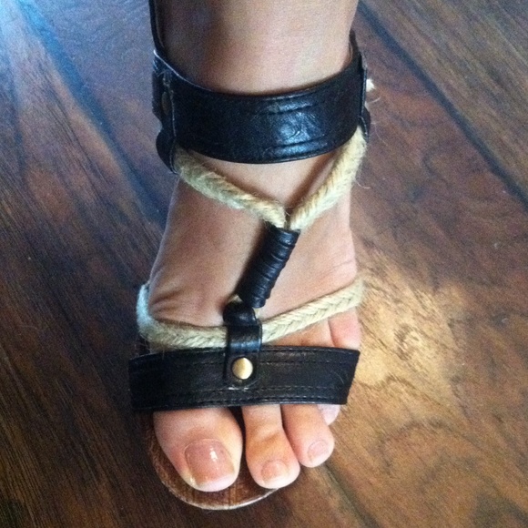 Wooden heels - Picture 4 of 4