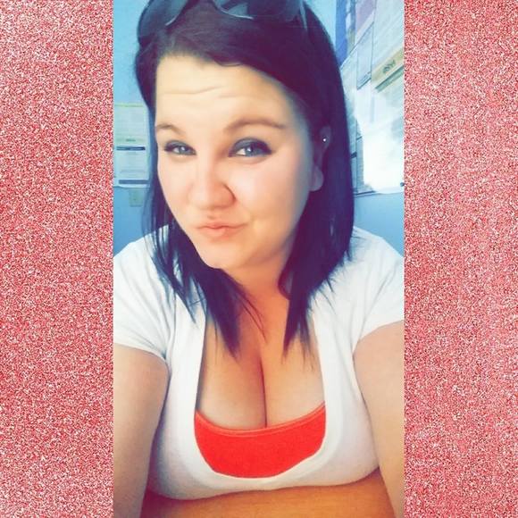 Meet your Posher, Amanda - Picture 1 of 1