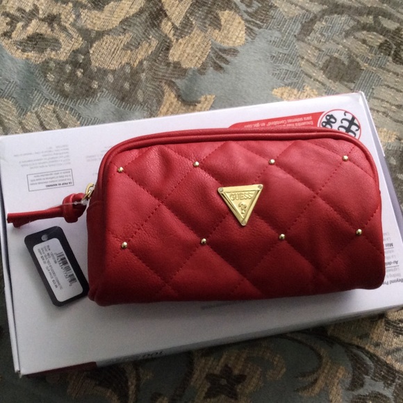 ‼️SOLD‼️ Nwt guess pouch