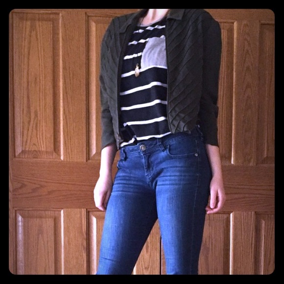 Forest green textured edge zippered half-blazer - Picture 1 of 4