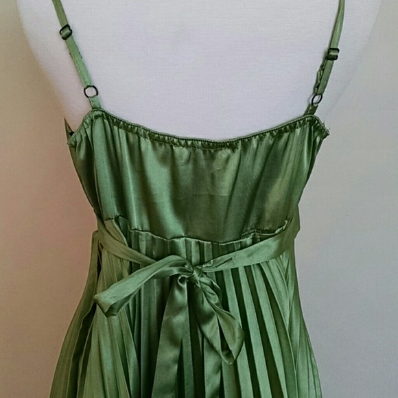 * HP Girly Girl* Paradis Light Green Dress - Picture 4 of 4