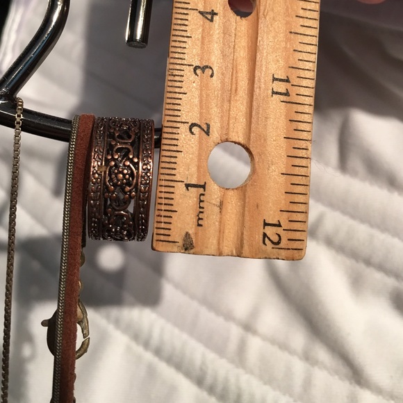 Pretty coppery colored ring - Picture 4 of 4