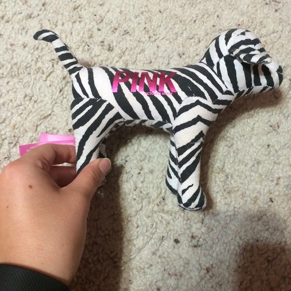 Victoria's Secret stuffed dogs - Picture 4 of 4