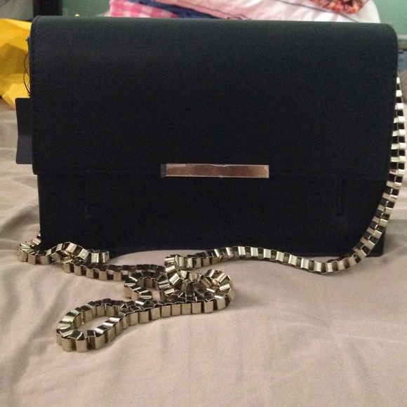 Forever 21 Handbags - Nwt forever 21 clutch/ crossbody