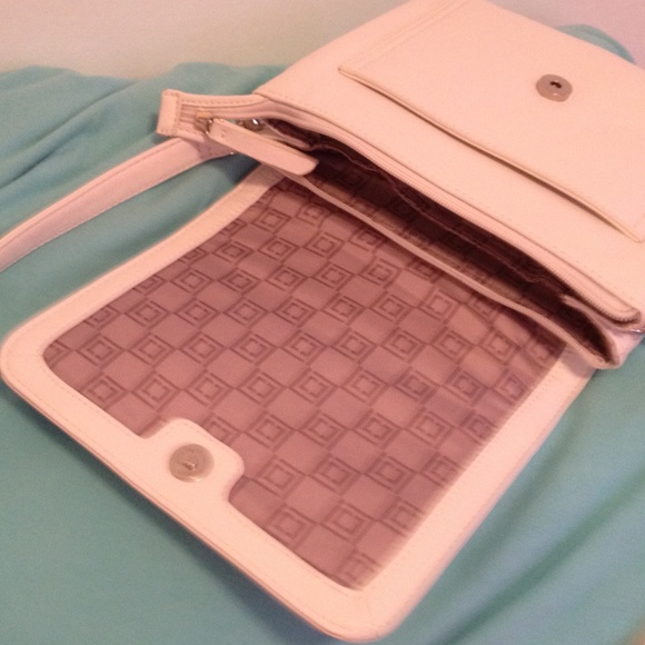 Handbag - Picture 3 of 3