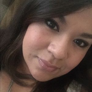 Meet your Posher, Ines