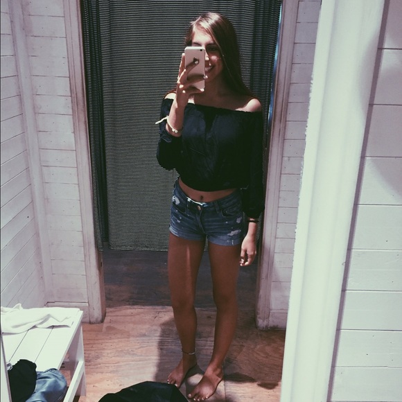 Meet your Posher, Victoria