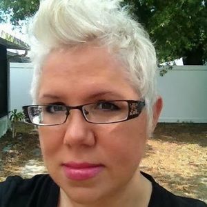 Meet your Posher, Renee