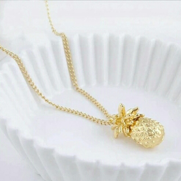 Brandy Melville Jewelry - Darling Gold Pineapple Necklace