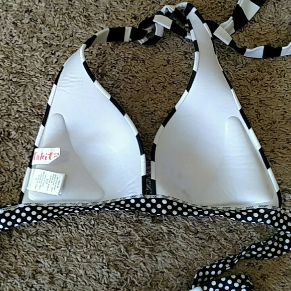 Swim suit - Picture 3 of 4