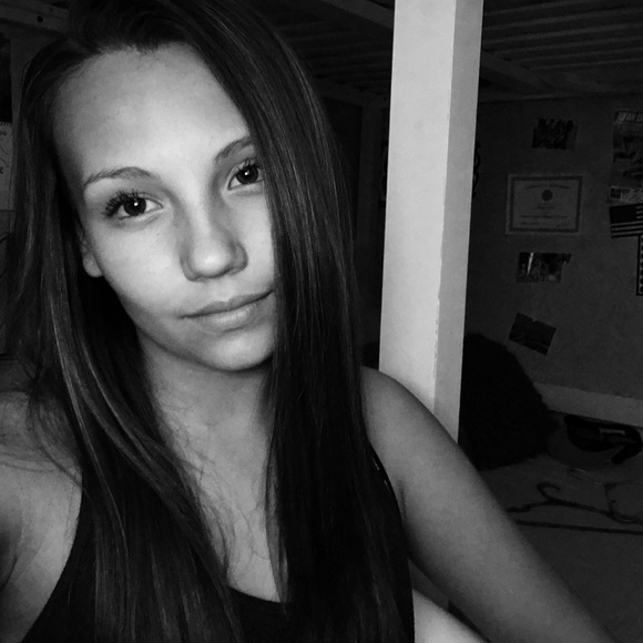 Meet your Posher, Jilian