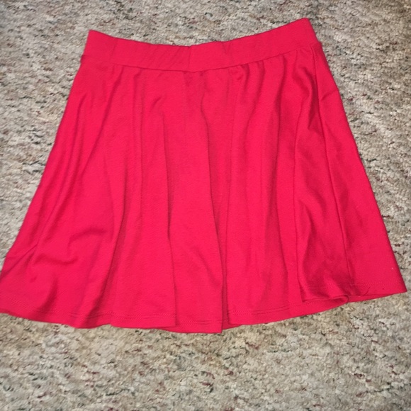 Forever 21 Red Skater skirt NWOT
