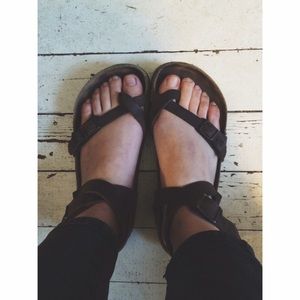 Birkenstock Yara leather sandals