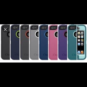 2 IPHONE 5/5s OTTERBOX DEFENDER SERIES WITH CLIP
