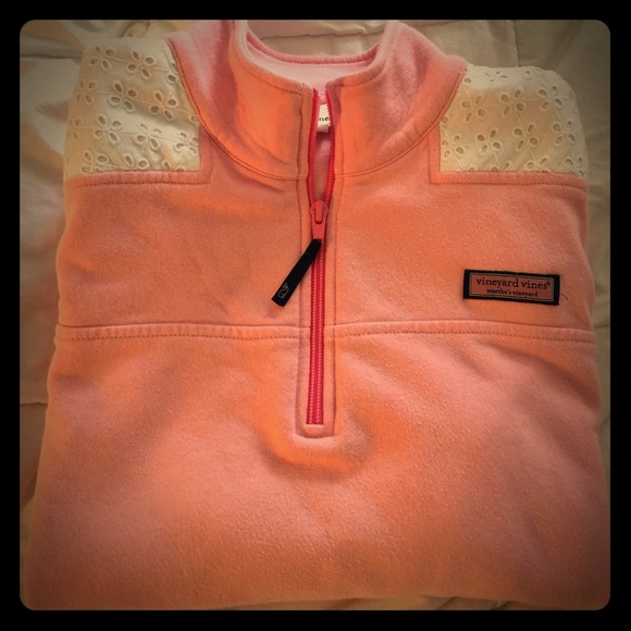 Vineyard Vines Jackets & Blazers - Vineyard 🎀🐳Vines Shep Shirt w/ white eyelet🐳💕