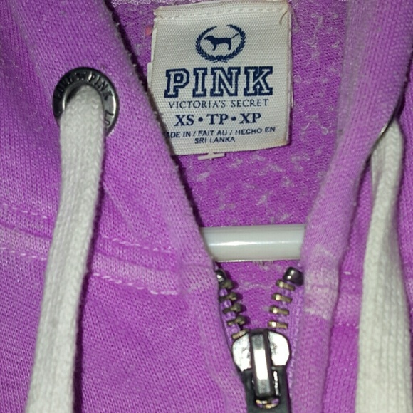 Victoria secret sweater - Picture 2 of 2