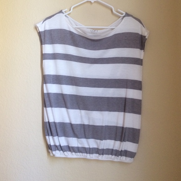 loft gray and white tee