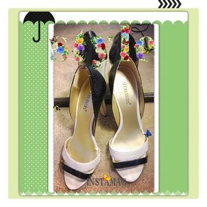 Size 7•JustFab 3" Black&White Heels