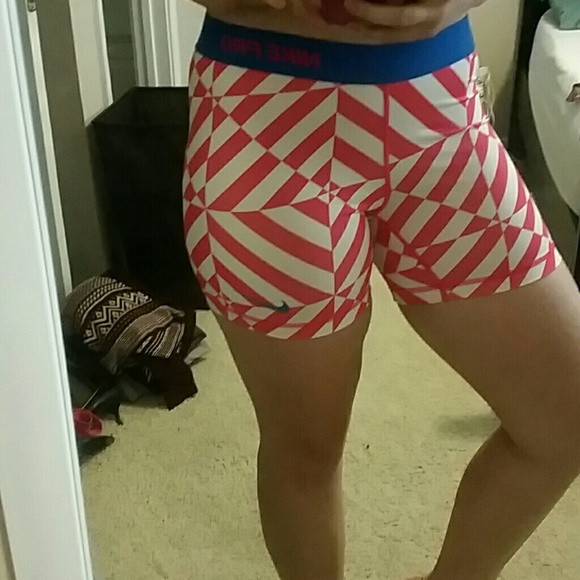 Nike pro compression shorts