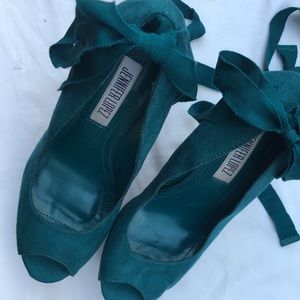 Jennifer Lopez wedges