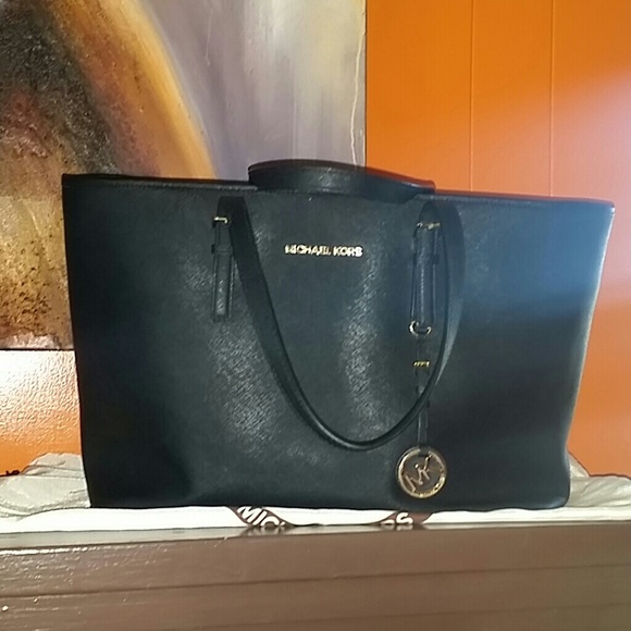 SOLD Black Jet Set Medium Tote