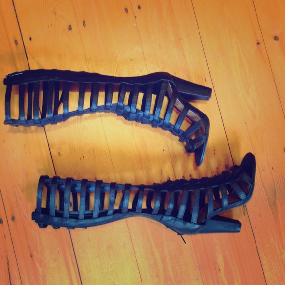 Knee high cage boot