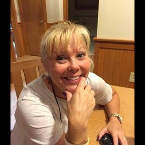 Meet your Posher, Tina