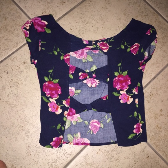 PacSun Top bundle - Picture 3 of 4
