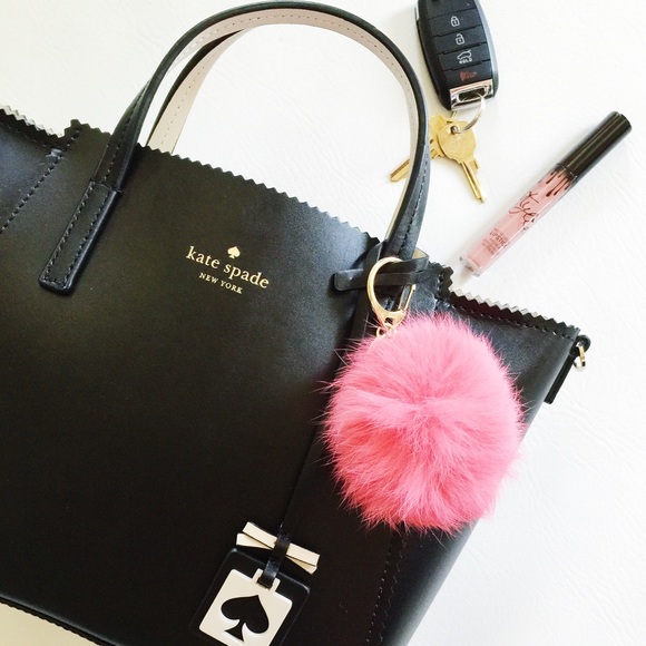 Pom Pom Keychain - Picture 1 of 3