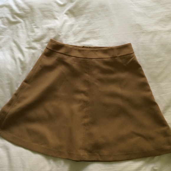 LOFT camel circle skirt / scuba flare skirt