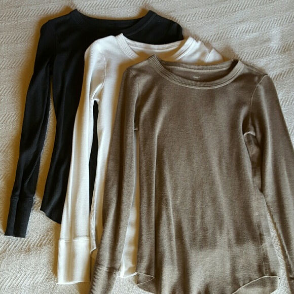 (3) Gap Henleys size small
