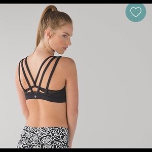 Lu Lu Lemon Exhale Sports Bra