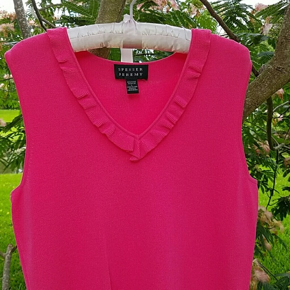 Sleeveless hot pink top