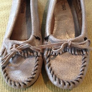 Minnetonka Kitty Hardsole Moccasins 8