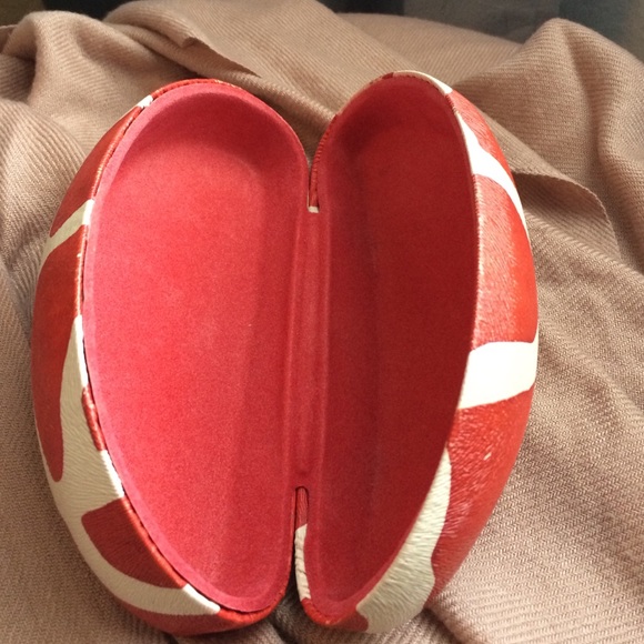 Large sunglasses case - Picture 2 of 2