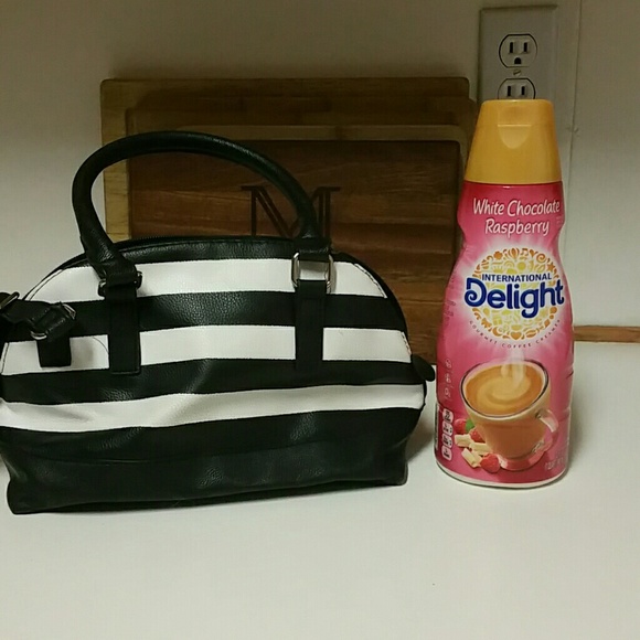 SOLD on Merci~Purse - Picture 4 of 4