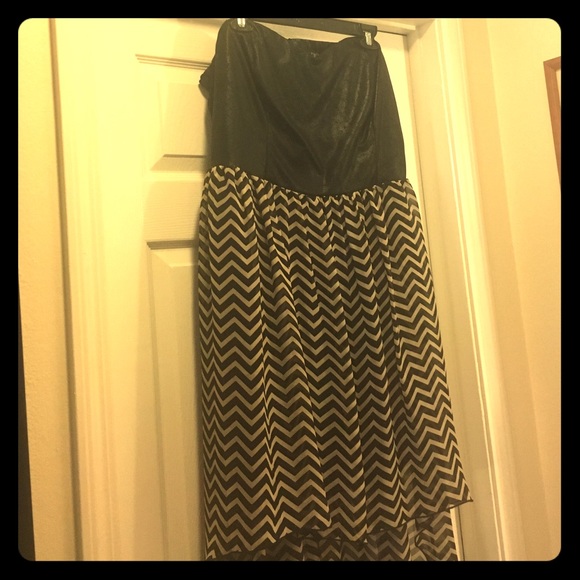 Strapless high-low chevron dress
