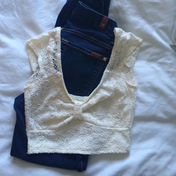 Beautiful crop top size small