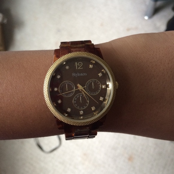UNBEATABLE PRICE!! Tortoise watch with Gold face