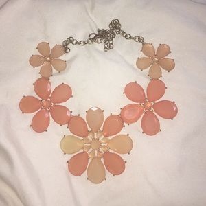 Stunning statement necklace
